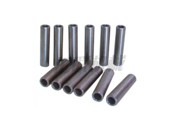 L-0596 S6D95 小松气门导管